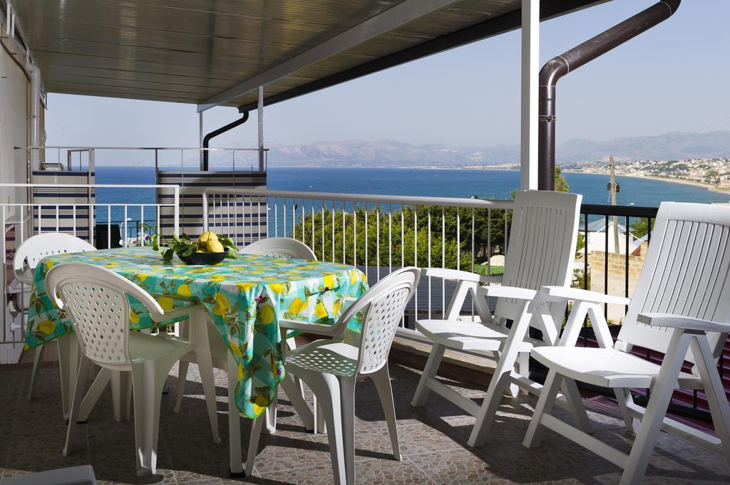 Appartamento Vista Mare Castellammare del Golfo Ruang foto